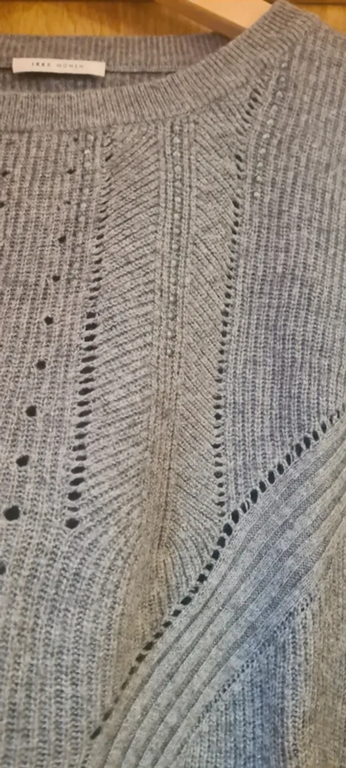 Pull gris ajouré IKKS - photo numéro 4