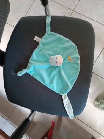 Doudou bleu hippo Gipsy