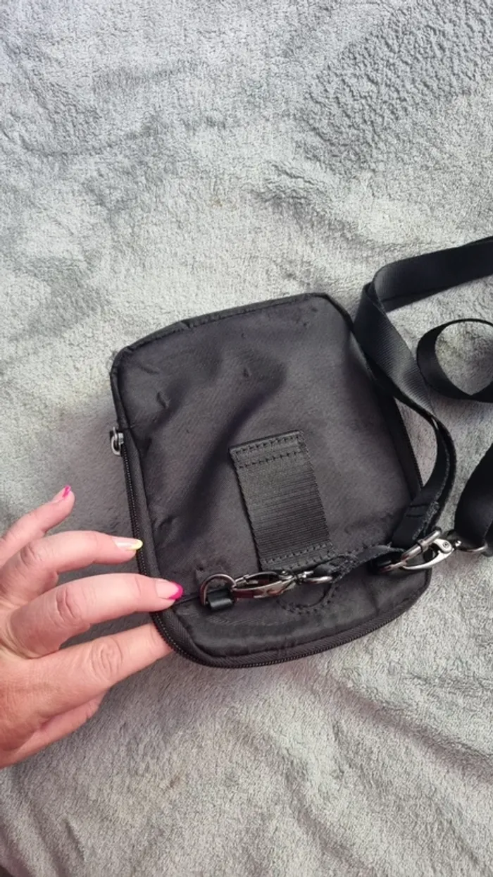 Sacoche - sac en bandoulière noir marque francine - photo numéro 7