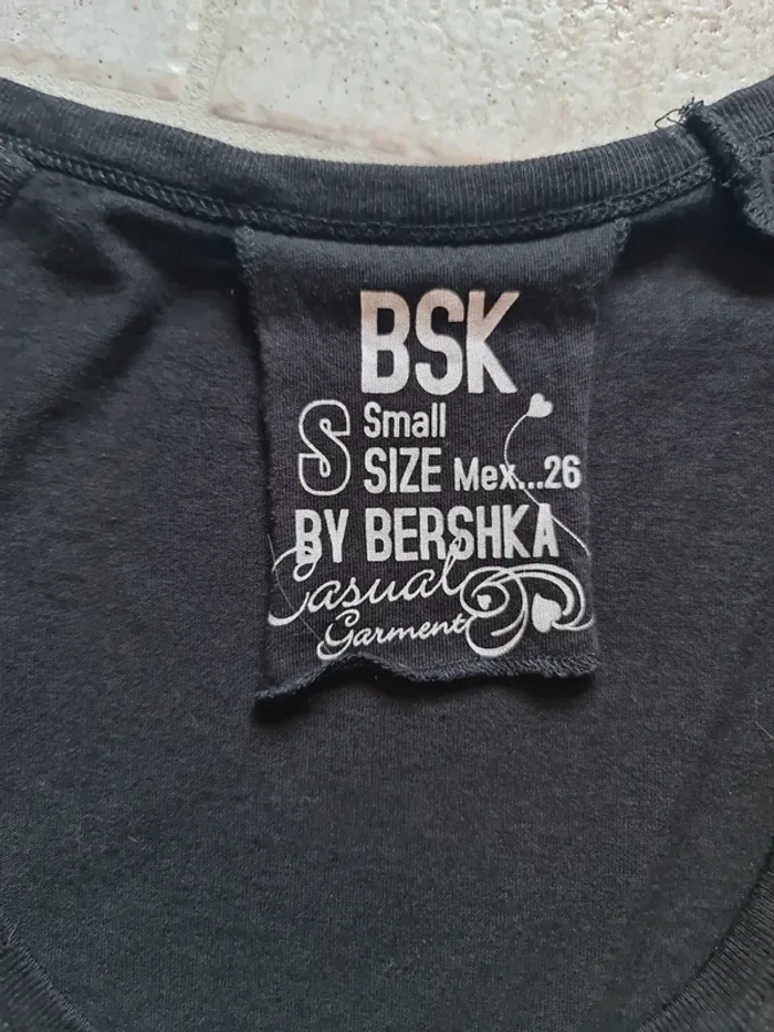 Petite robe noire Bershka - photo numéro 3