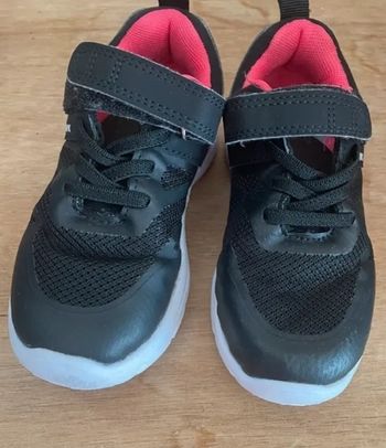 Baskets taille 27