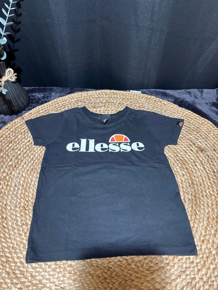Maillot garçon Ellesse taille 5-6ans - photo numéro 2