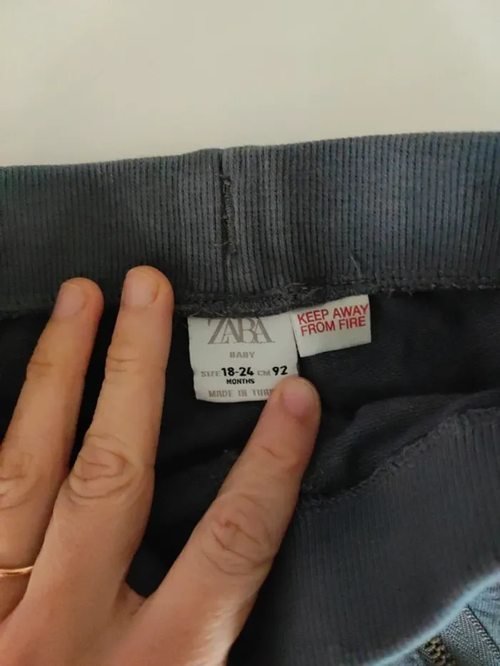 Lot pantalon 18 mois Zara - photo numéro 9