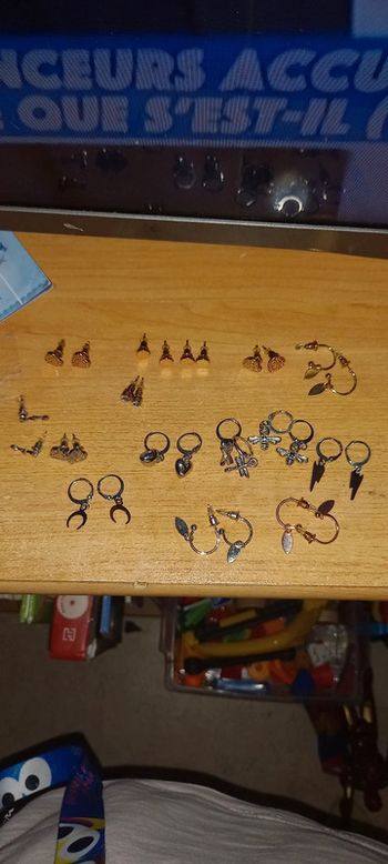 Lot 15 paires  boucles  d'oreilles fantaisies