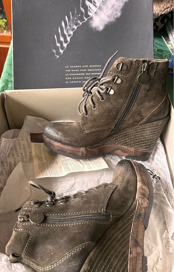 Chaussures bottines marron compensées 36 neuves avec étiquette Geox