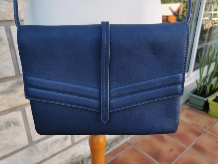 Sac à main chic bandouliere bleu camaïeu très bon état