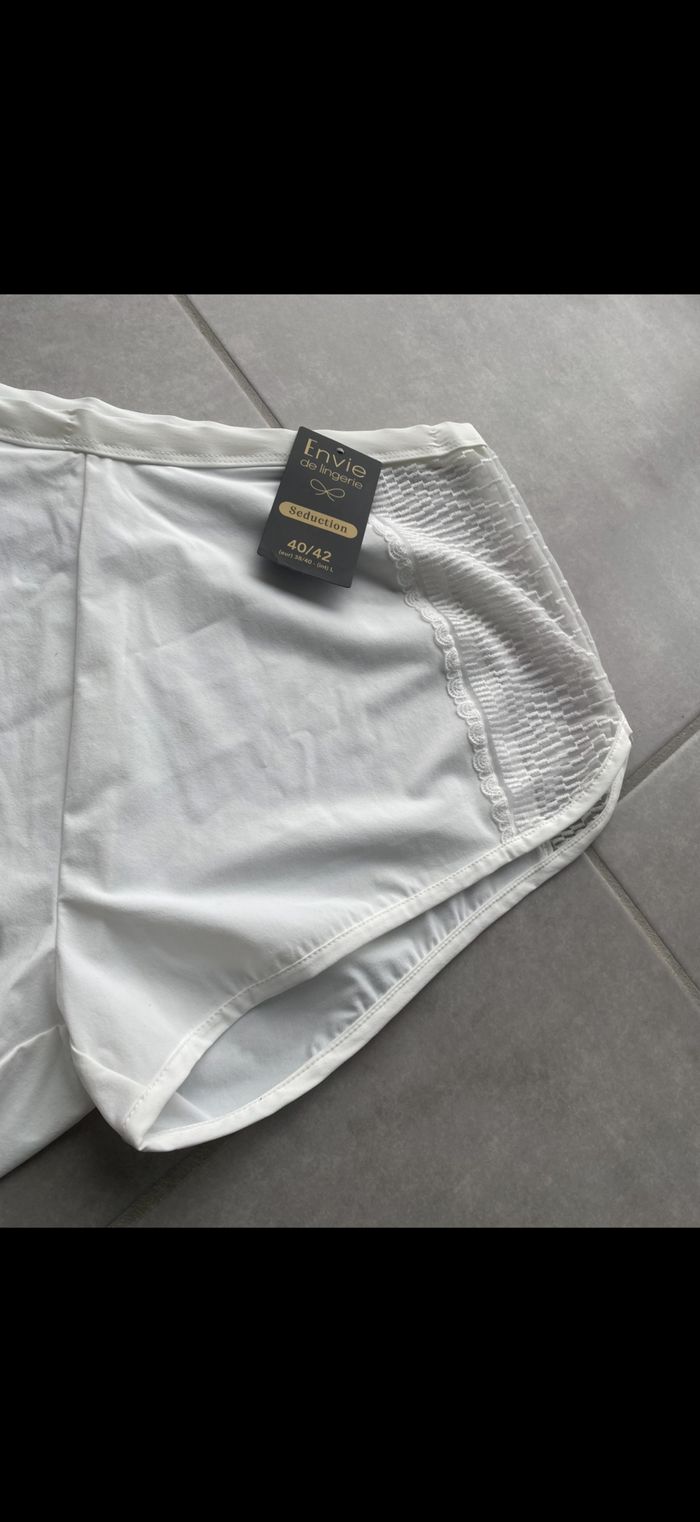 Short de nuit blanc Taille 40/42 - photo numéro 5