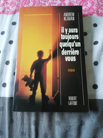 Il y aura toujours quelqu un derrière vous