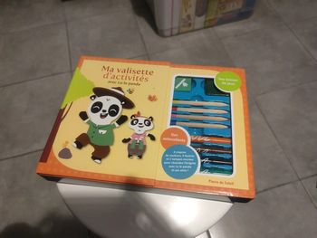 Ma valisette d'activité avec lu le panda