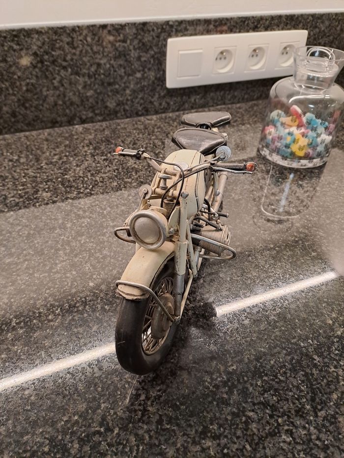 Moto décoration - photo numéro 3