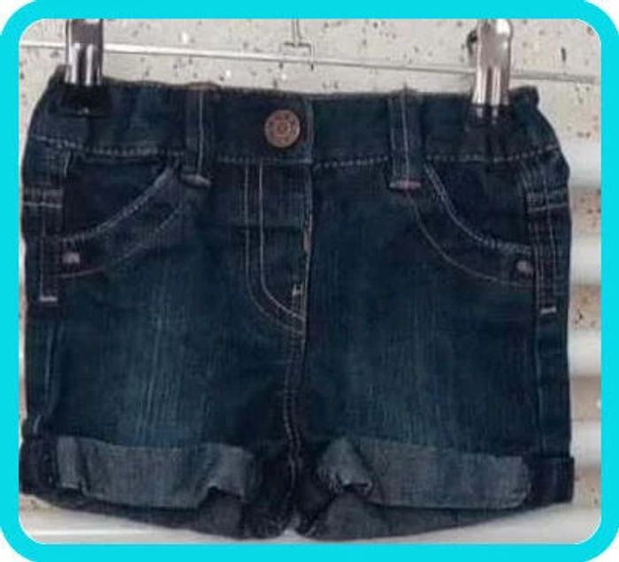 Short en jeans Kiabi Taille 6 mois - photo numéro 2