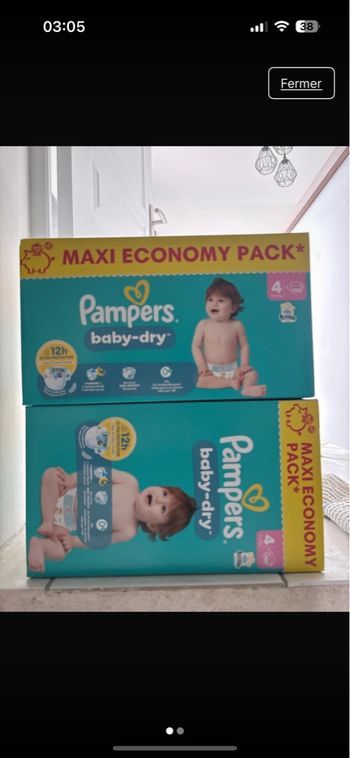 216 Couches Pampers taille 4 