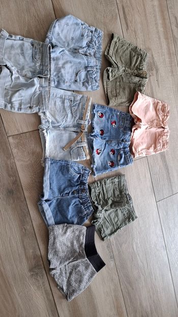 Magnifique lot de vêtements marque / taille 3 ans