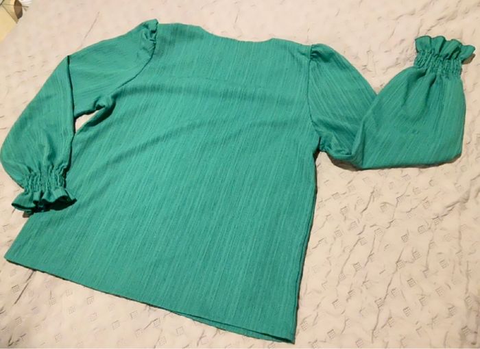 Blouse à col V - photo numéro 3