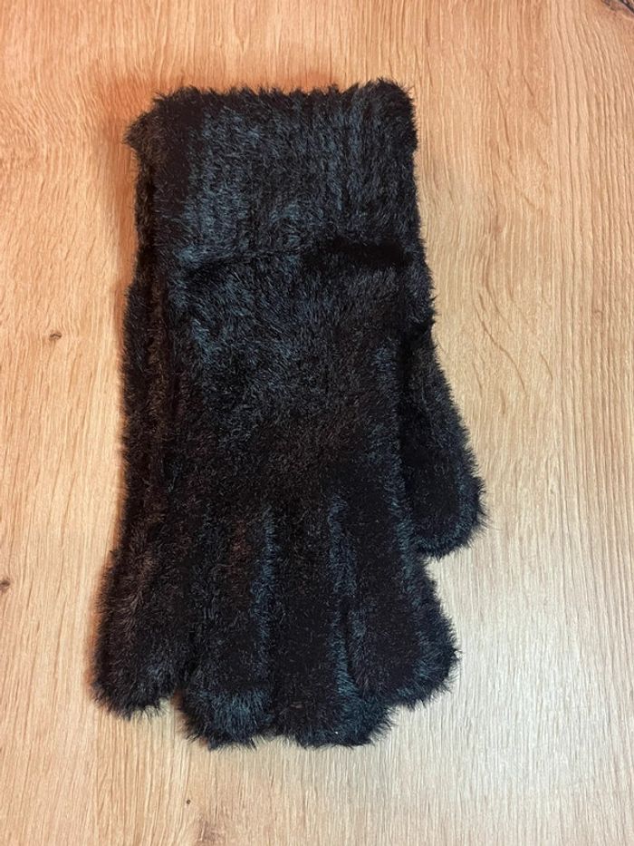 Gants doux noirs taille unique femme neufs - photo numéro 2
