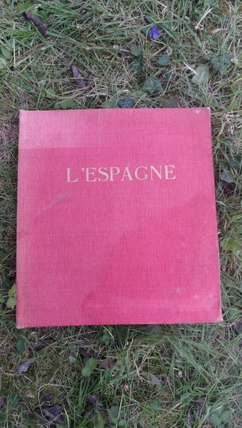 L'Espagne d'hier et d'aujourd'hui un portrait en couleurs