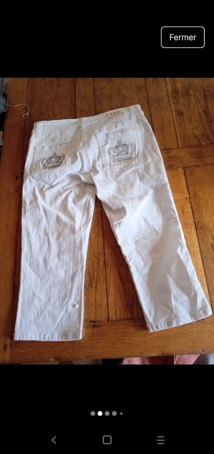 Pantalon - pantacourt en Jeans, neuf taille 40 avec broderie argentée