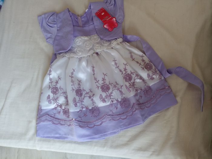 Robe de cérémonie neuve