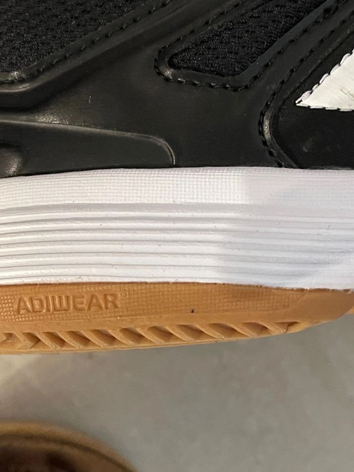 Basket Adidas adiwear 36,5 neuf - photo numéro 8