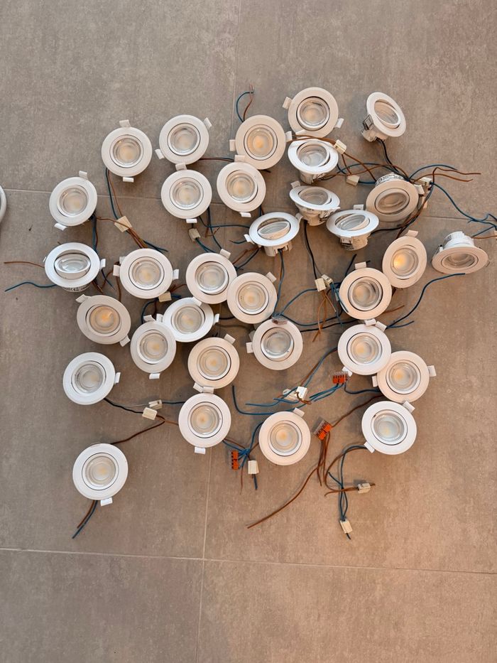 Lots de 32 Spots - photo numéro 3
