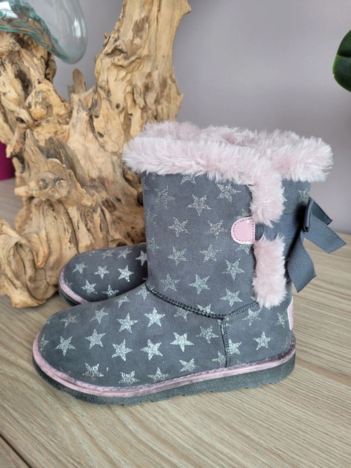 Bottes fourrées neuves pointure 31 - photo numéro 2