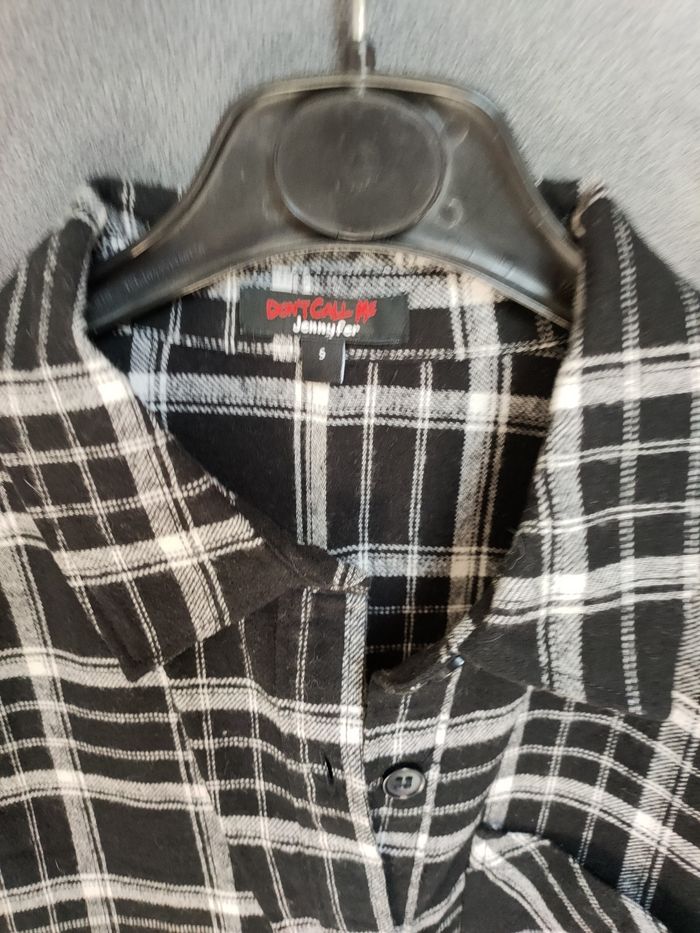 Chemise, liquette et son pull - photo numéro 5