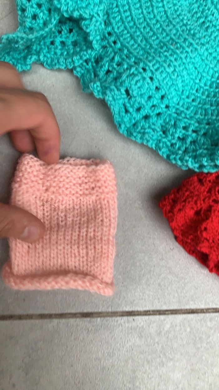 Lot accessoires vêtement poupée barbie tricoté - photo numéro 7