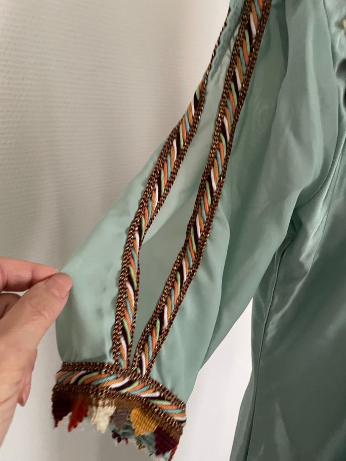 Robe Kabyle, très bon état, taille unique, 80 € - photo numéro 5