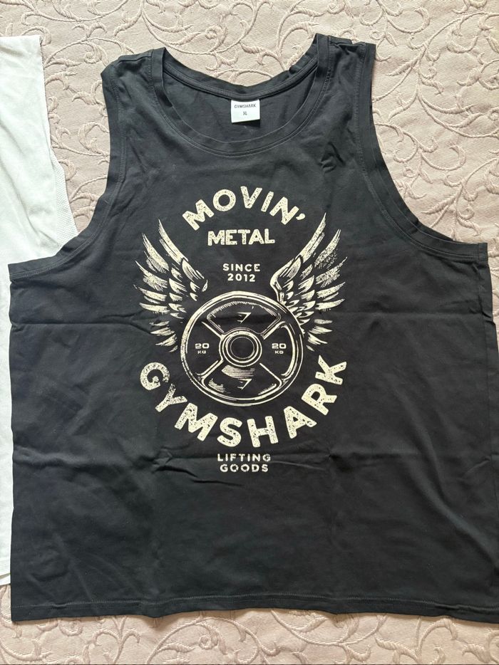 Lot débardeur et t-shirt Gymshark - photo numéro 3
