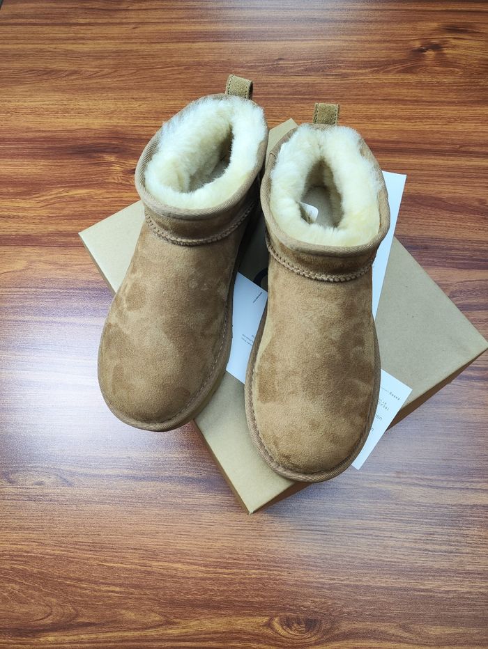 Bottes UGG Classic Ultra Mini couleur châtaigne 37 - photo numéro 2