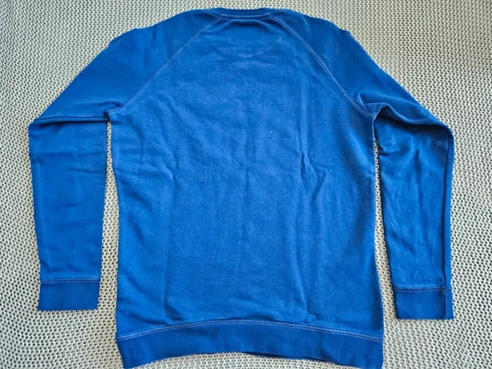 Sweat bleu - photo numéro 2