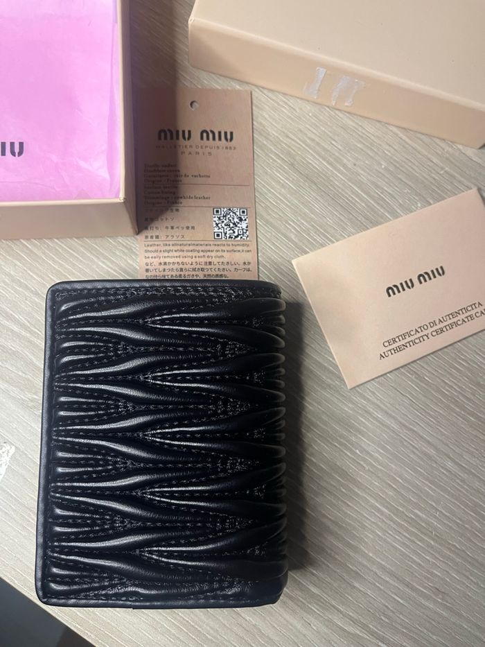 Porte monnaie miu miu noir neuf - photo numéro 4