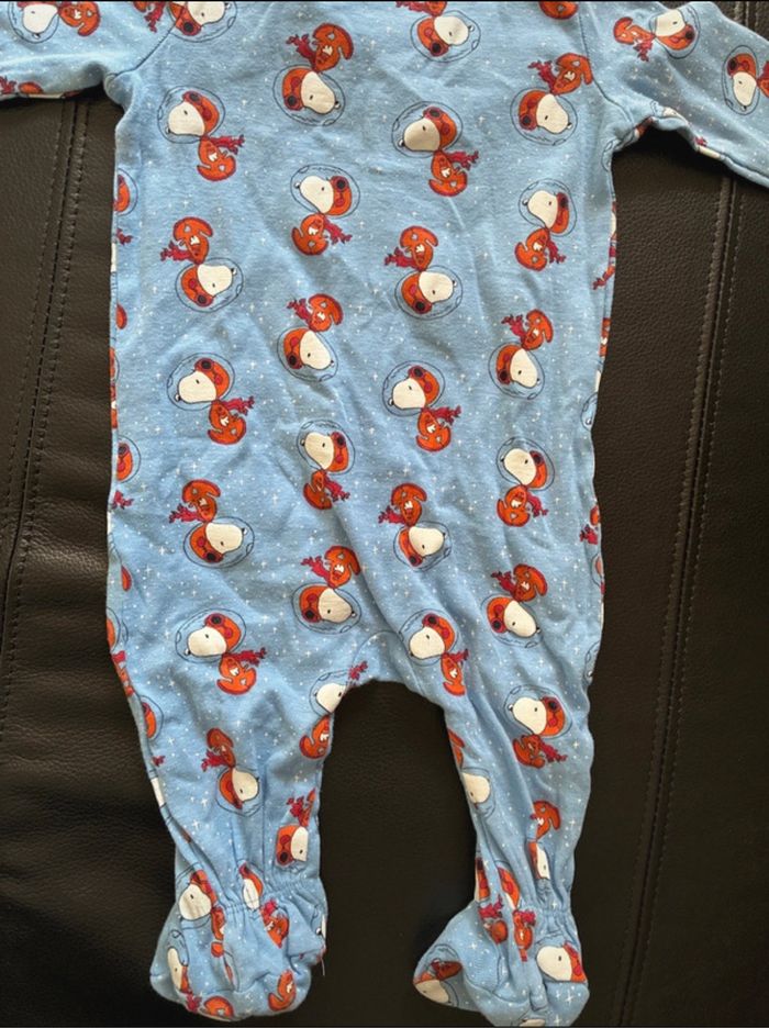 Pyjama snoopy 2-4 mois - photo numéro 2