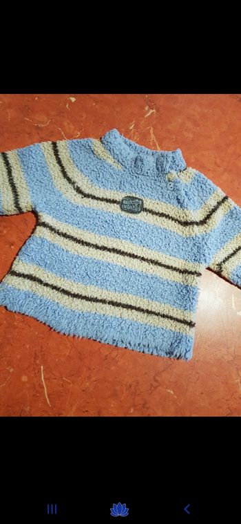 Pull bébé taille 6 mois