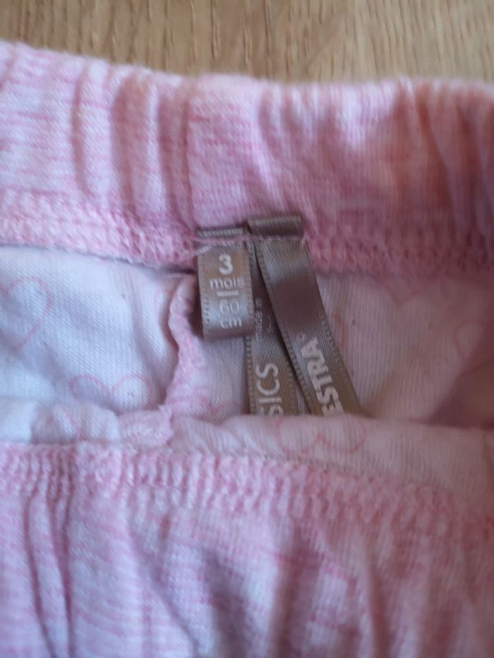 pantalon avec pied rose 3 mois - photo numéro 2