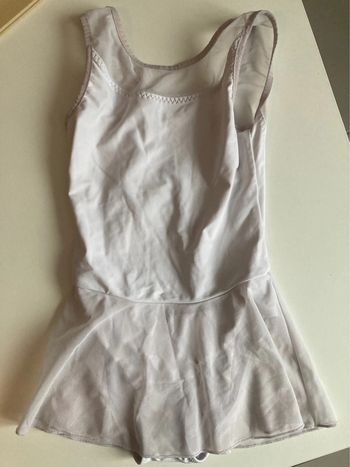 Justaucorps blanc jupe inclus