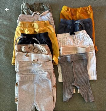 Lot pantalon 1 mois