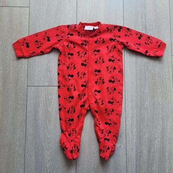 Pyjama été Minnie rouge et noir. Fille 3/6 mois. Marque Disney
