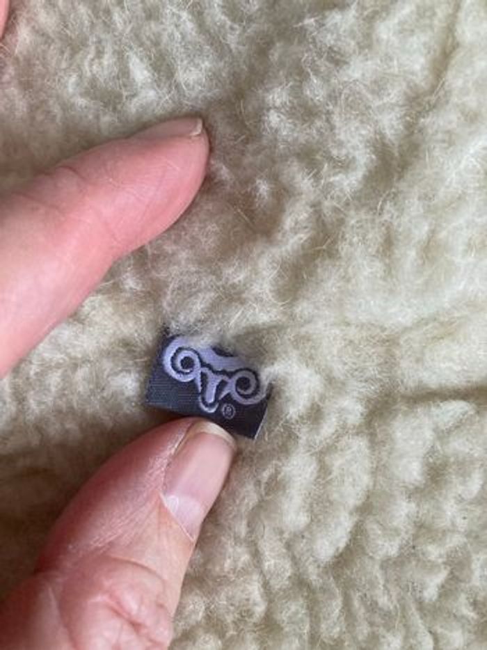 Empereur chaussons pantoufles « pieds de mouton » pointure 25/26 très bon état - photo numéro 2