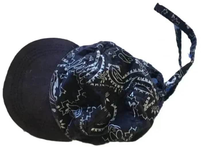 Casquette garçon 2-3 ans – 52 cm – Marine – Parfait état - photo numéro 2
