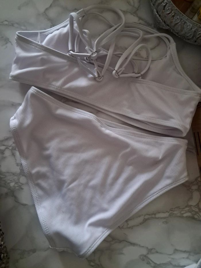 Maillot fille  11 ans - photo numéro 4