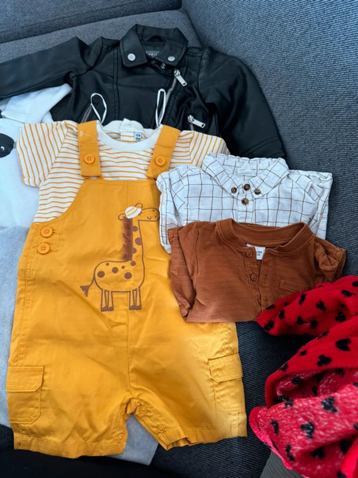 Lot de 8 vêtements 12mois - photo numéro 4
