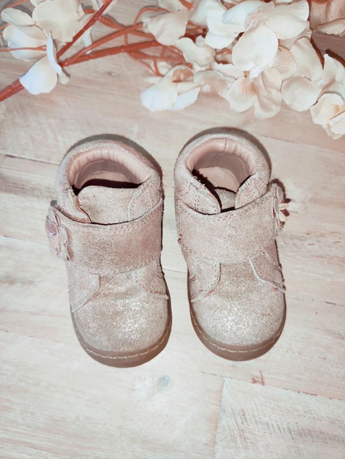 Bottines taille 19 - photo numéro 3