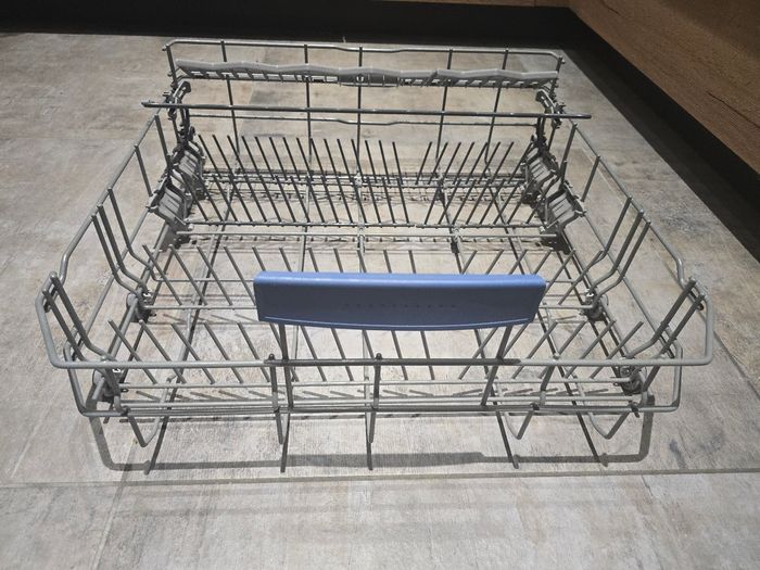 Panier inférieur pour Lave vaisselle  Bosch
