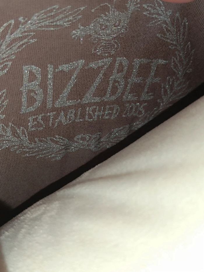 T-shirt BizzBee 🤎Taille38-40 - photo numéro 3