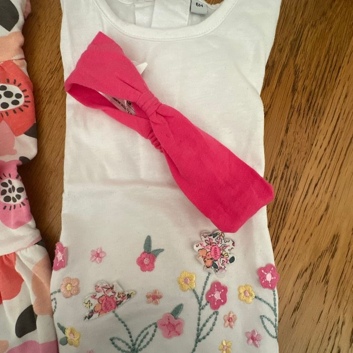 Deux ensemble été taille 6 mois - photo numéro 2