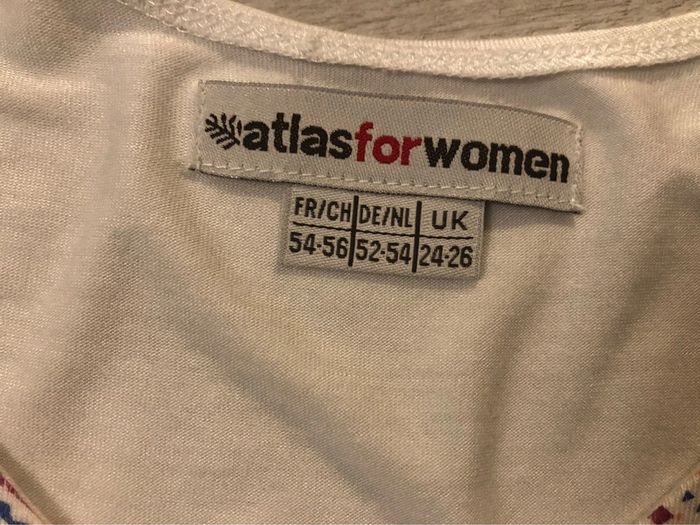 Blouse blanche et imprimée sans manches « atlas for Women » T54/56 NEUVE - photo numéro 6