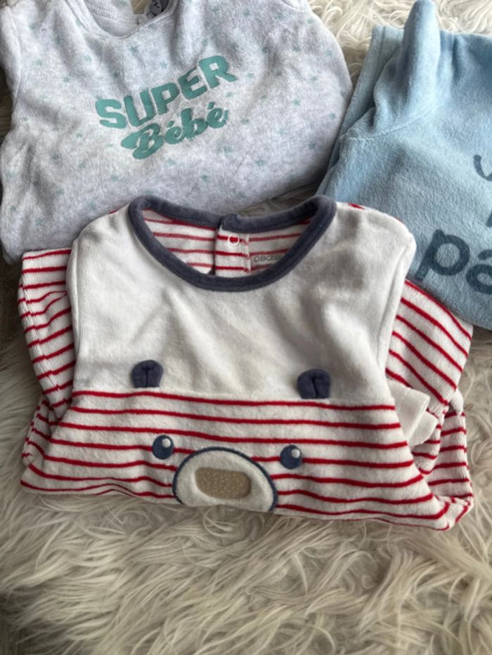 Lot de 3 pyjamas taille 2 ans - photo numéro 2