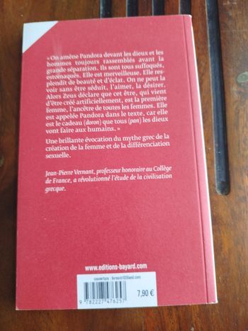 Pandora première femme