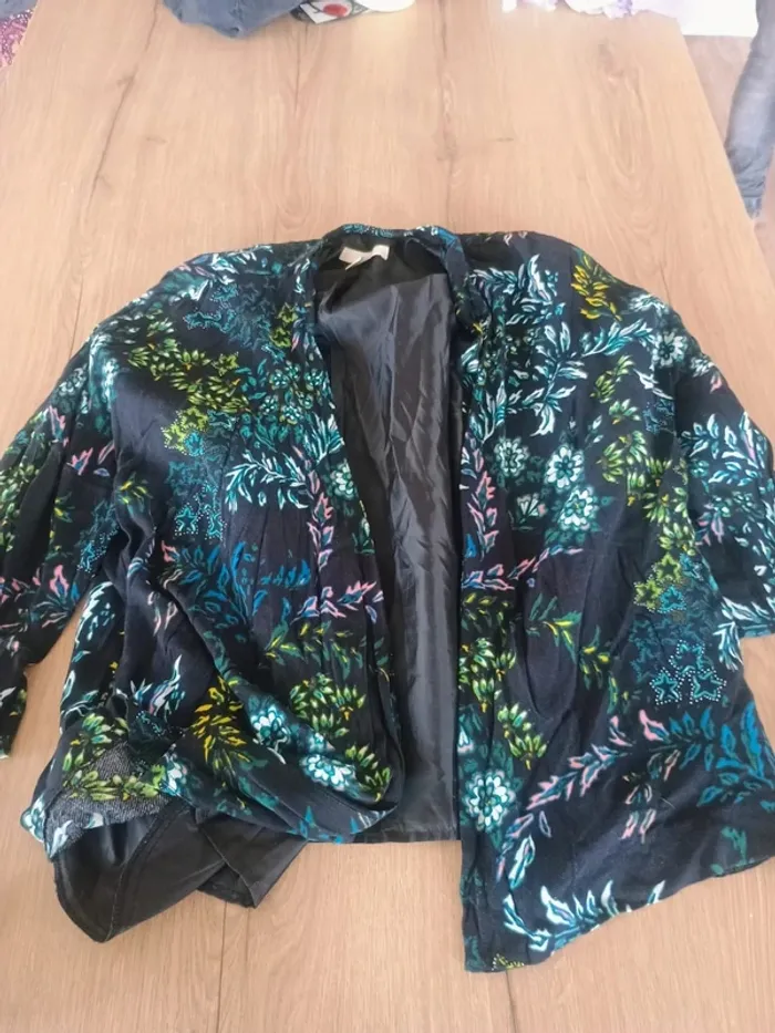 veste fleuri manche longue HM M - photo numéro 5